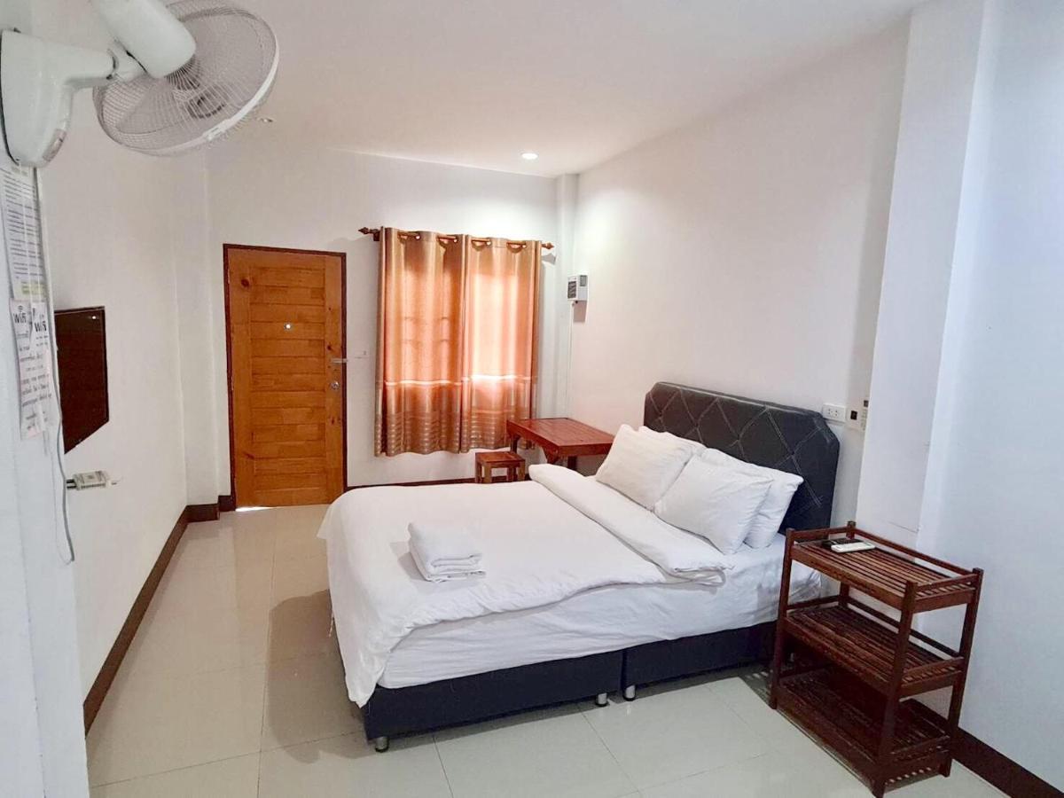 צ'יאנג קאן Baan Krutoom Hotel Chiangkhan מראה חיצוני תמונה
